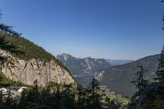 Erster Ausblick auf den Hallstätter See