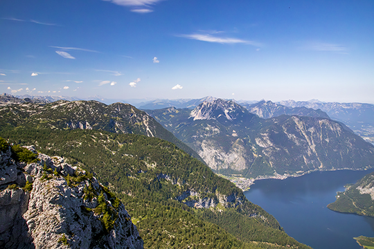 Von der Aussichtsplattform, ein Blick auf den Hallstätter See