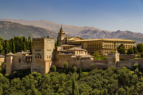 Granada mit Sierra Nevada
