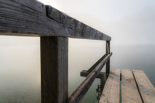 Blick ins Nichts bei dichten Nebel im August
